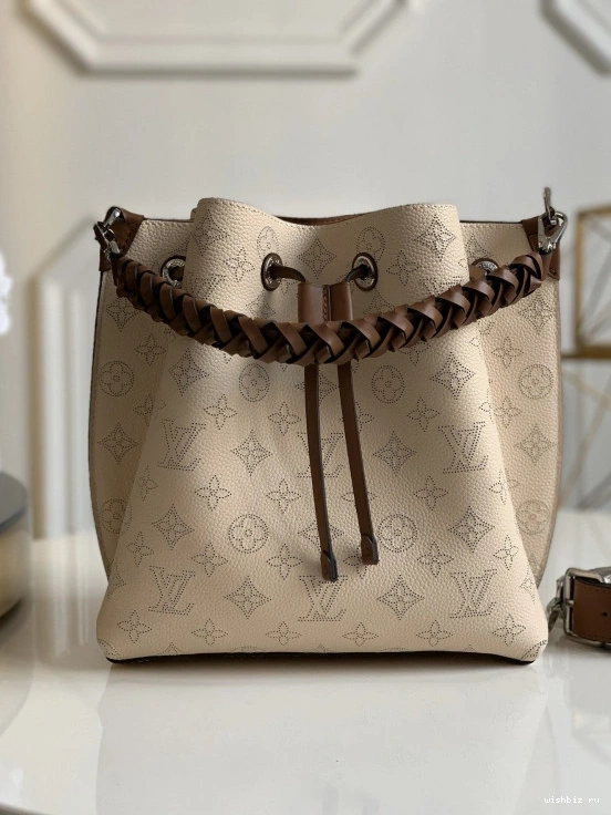 WIS VUITTON MURIA LOUIS 0119